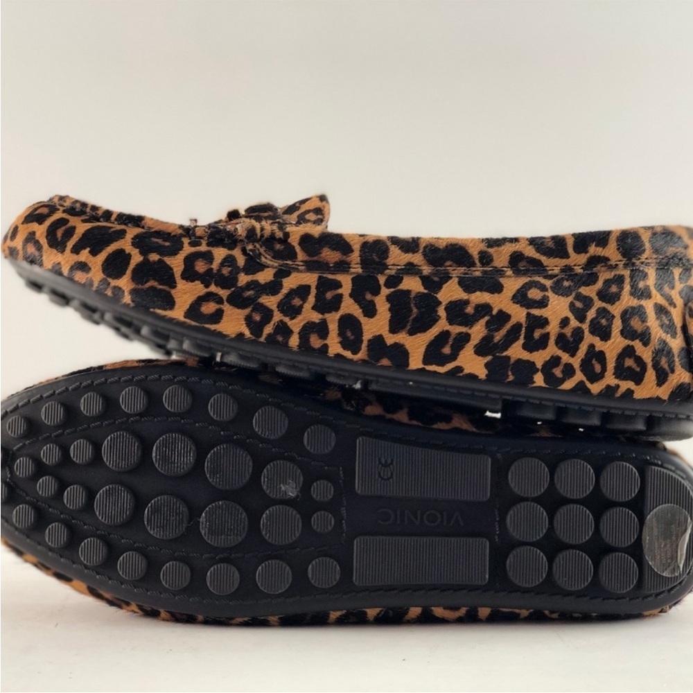 Vionic Leopard Print Driving Flats With Gold Acce… - image 4